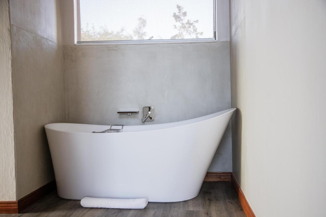 Kuwisa Lodge Бела Бела Екстериор снимка